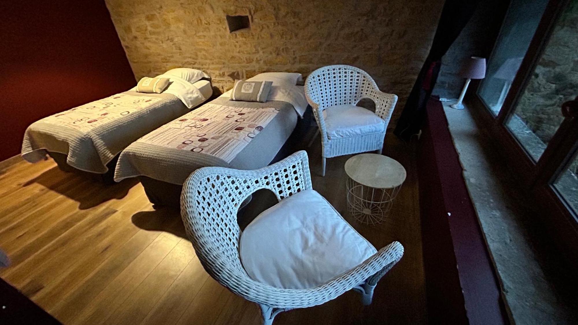 Bed and Breakfast Le D'Tour Gourmand Toulouse-le-Chateau Exterior foto